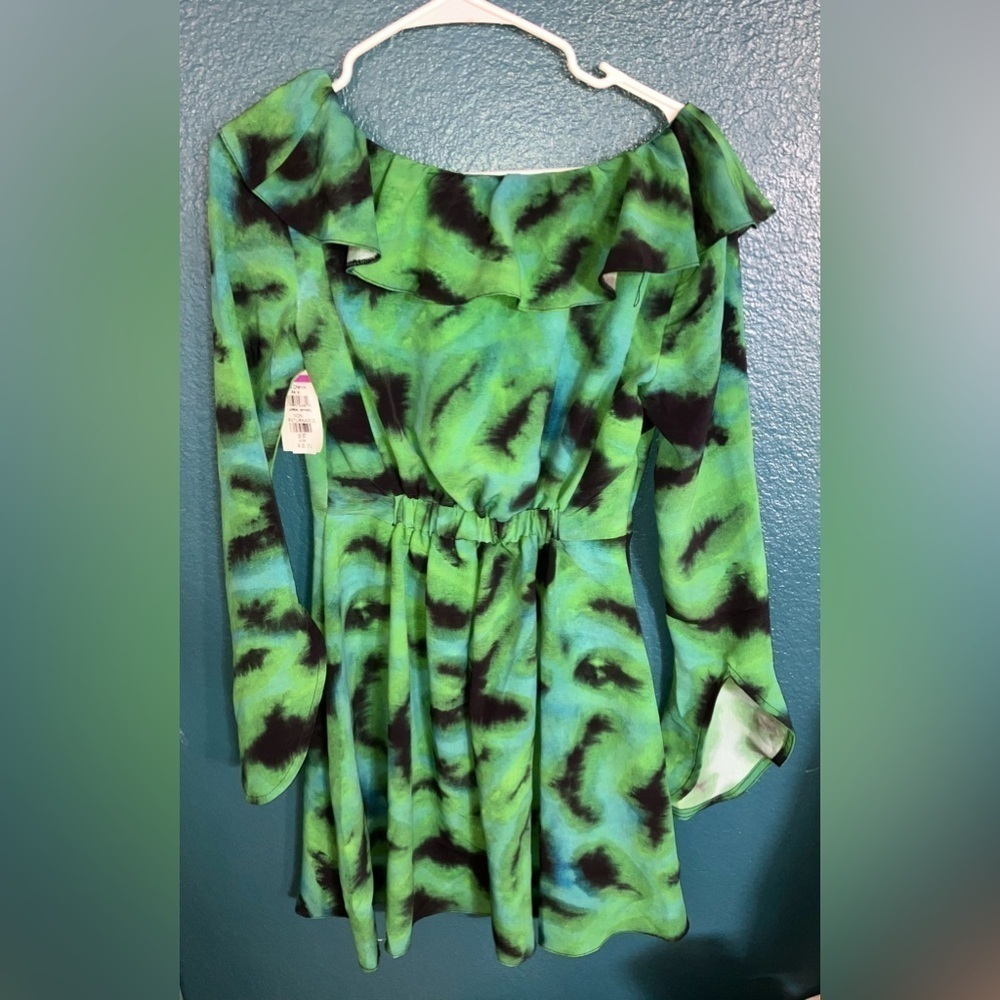 NWT Topshop animal Print ruffled Fit and Flare dress w Bell Sleeves size W4 - Picture 6 of 7